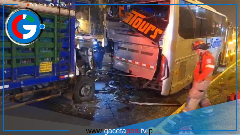 Milagro en la Panamericana Sur: dos personas sobreviven a un violento choque entre camión y ómnibus