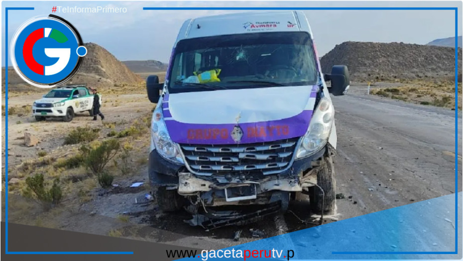 Tragedia en Arequipa: choque de minivanes deja un muerto y varios heridos