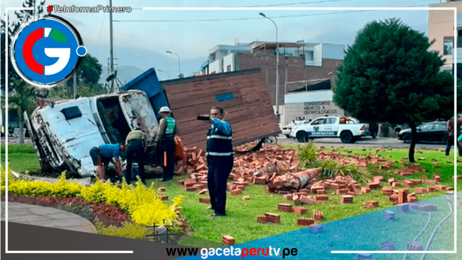 La Molina: Camión de carga ocasiona accidente en óvalo Los Cóndores