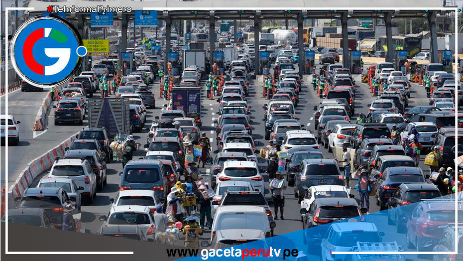 Congestión vehicular en peaje de Villa genera largas filas en la Panamericana Sur