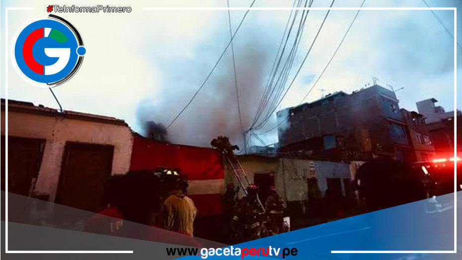 Incendio en casona en Cercado de Lima