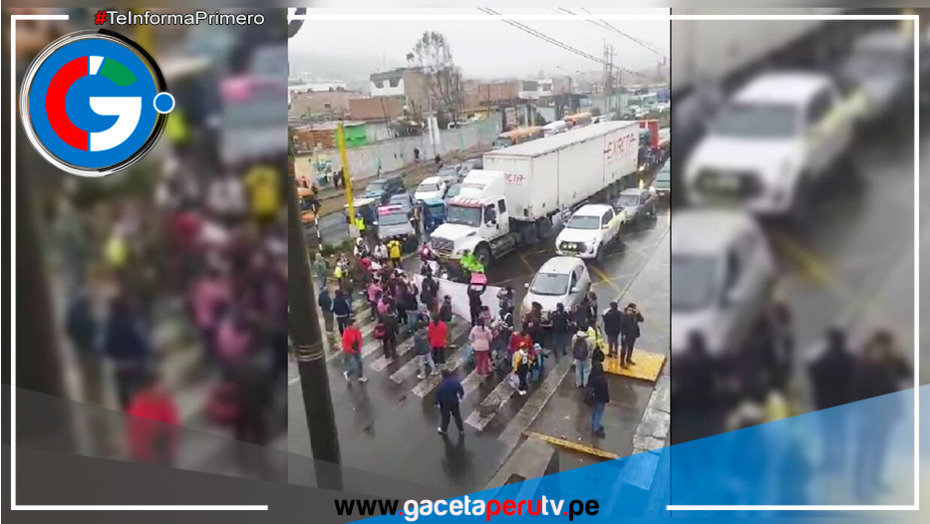 Vecinos de Ancón protestan por constantes accidentes en el km 39 de la Panamericana Norte