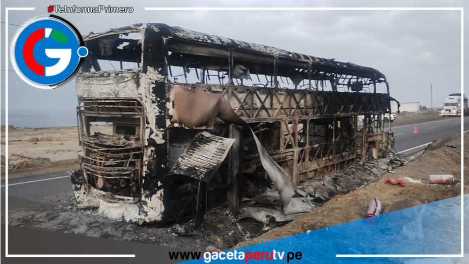 Arequipa: Bus de la empresa Julsa se incendia en la Panamericana Sur