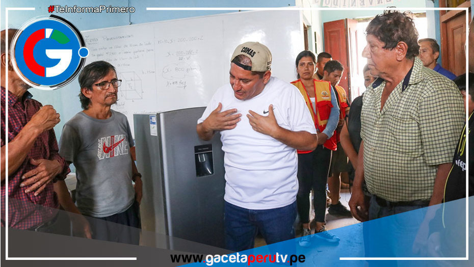 Alcalde de Comas lleva ayuda humanitaria a ancianos necesitados