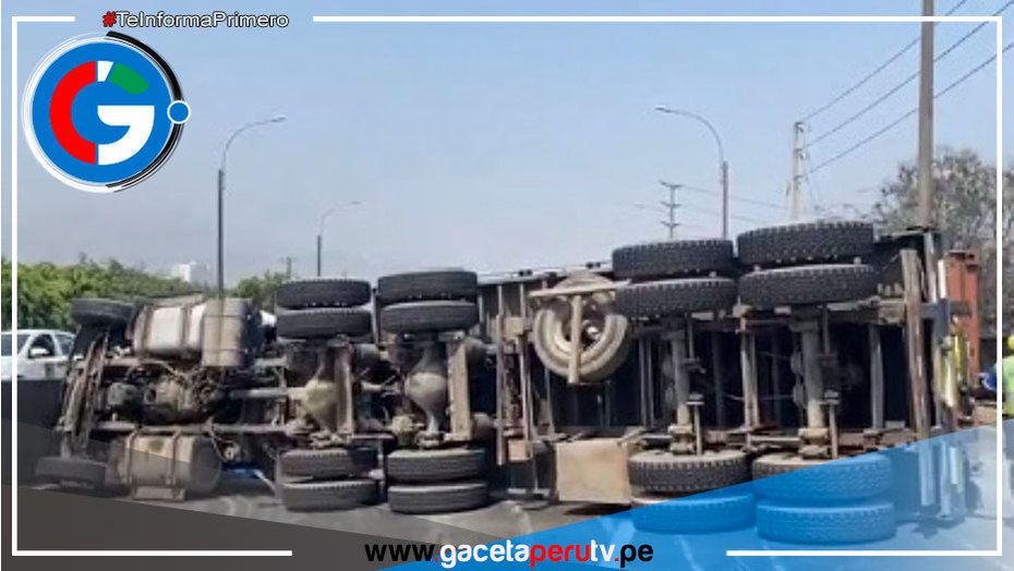San Borja: Volcadura de tráiler genera congestión vehicular de norte a sur 