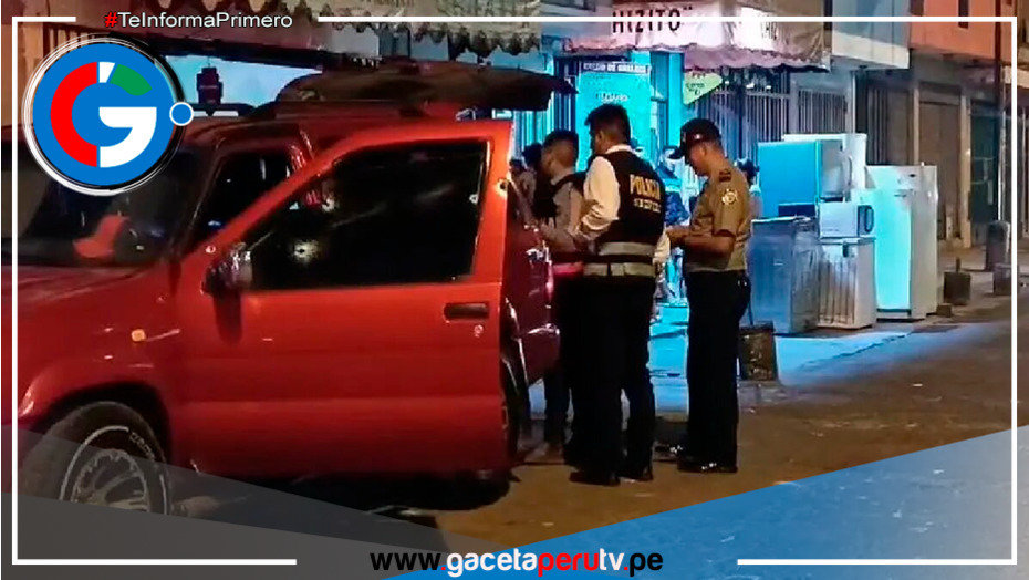 Ate: sicarios asesinan a balazos a dos personas dentro de un vehículo
