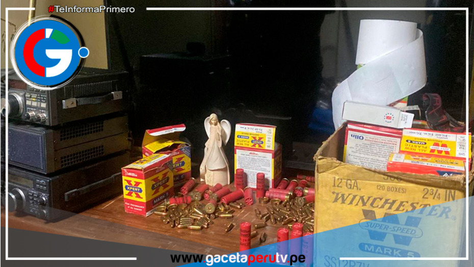 PNP Intercepta taxi lleno de armas de guerra, municiones y antigüedades