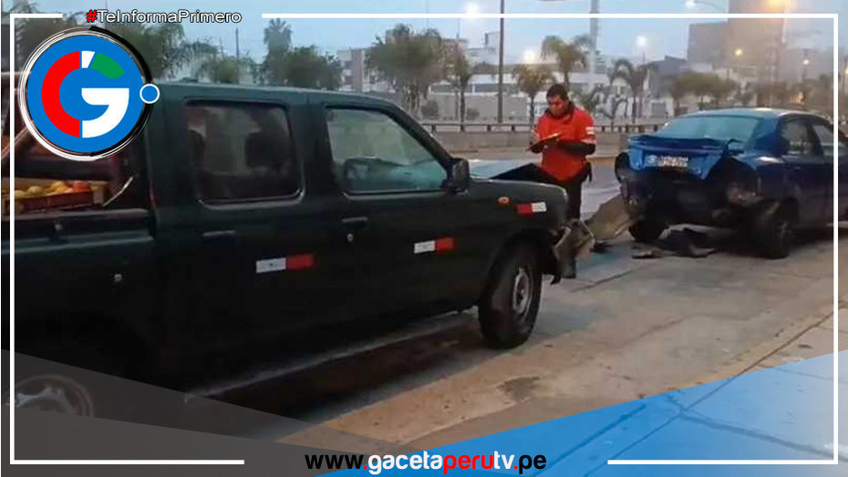 Triple choque en la Javier Prado