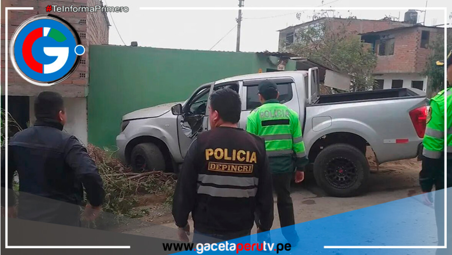 Asesinan a hombre dentro de su camioneta en Comas