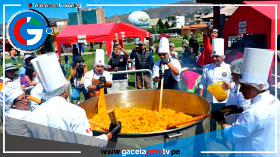 Feria en Cajamarca preparan el "frito cajacho" más grande de la región