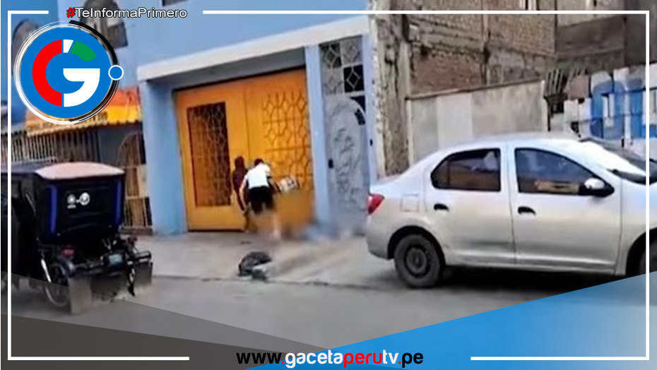 Una muchedumbre de personas mató a un hombre