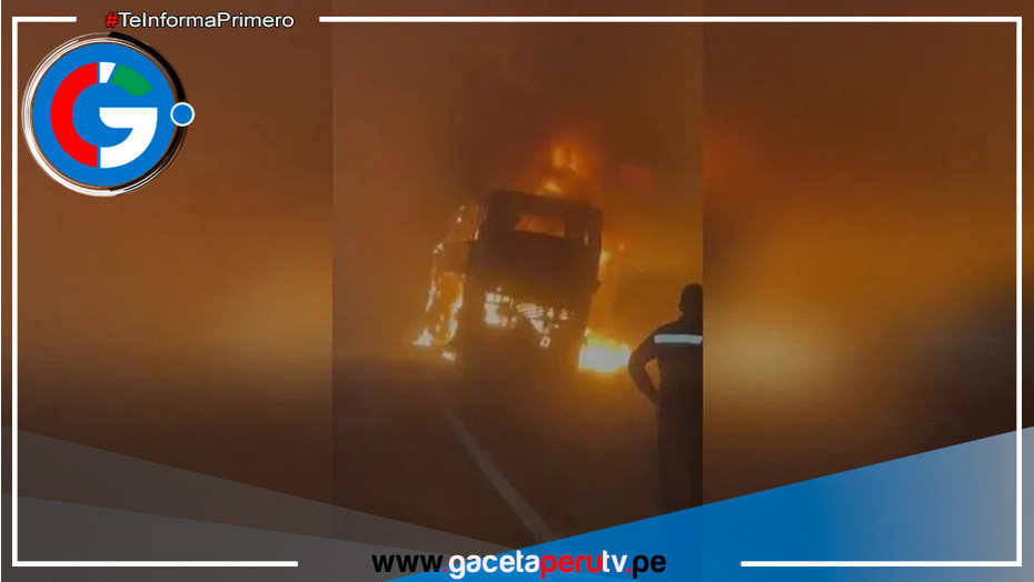 Bus se incendia en la variante de Pasamayo