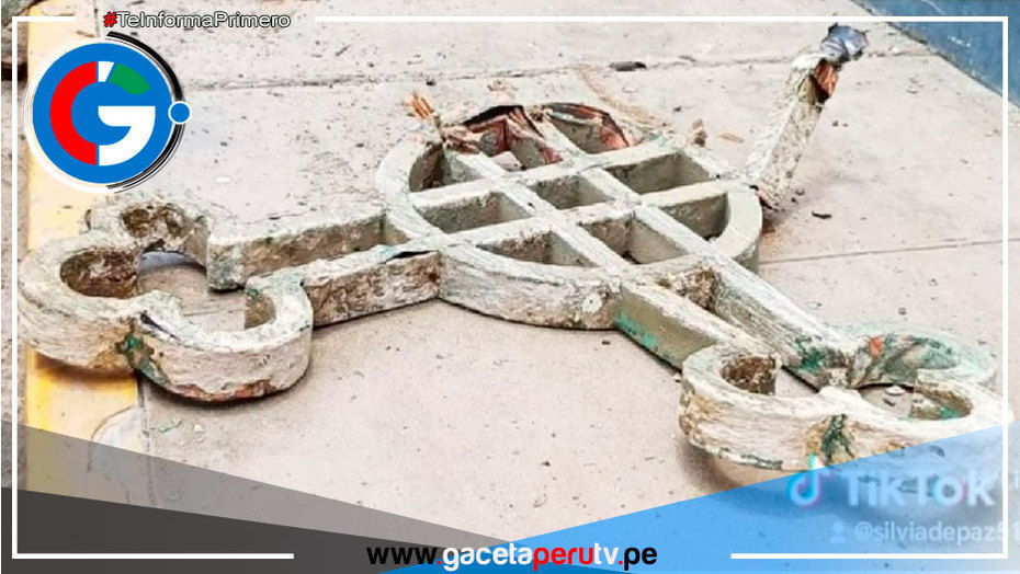 Cae cruz de una de las cúpulas de la catedral de Chiclayo 