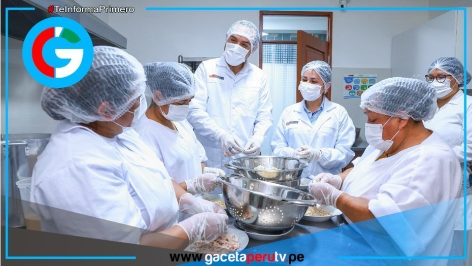 Jerí verifica desayunos de Qali Warma en Puente Piedra