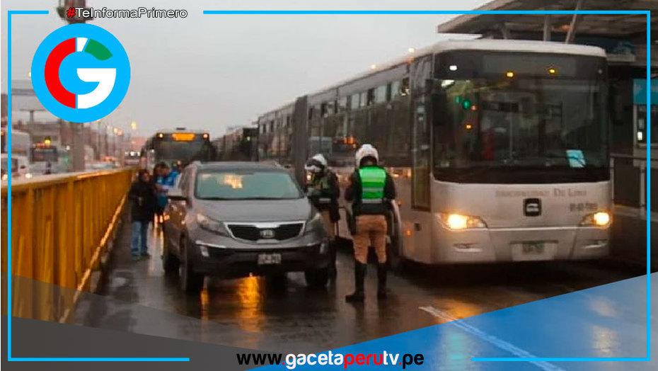 Autoridades imponen multa de 428  soles a 32 vehículos infractores hoy